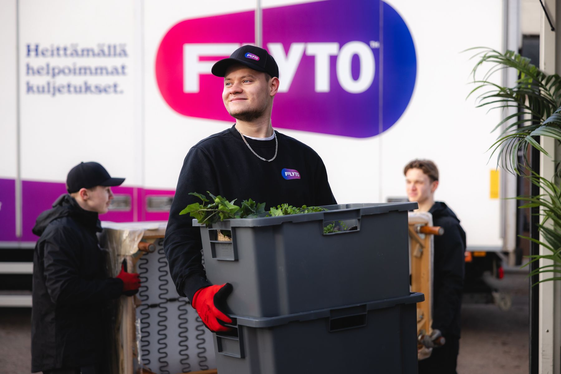 Raskaiden esineiden siirto – Flyto muuttopalvelu